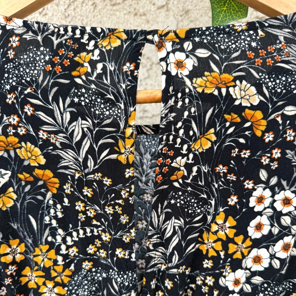 H&M 
Floral Black and Orange Women's Dress - Picture 6 of 14